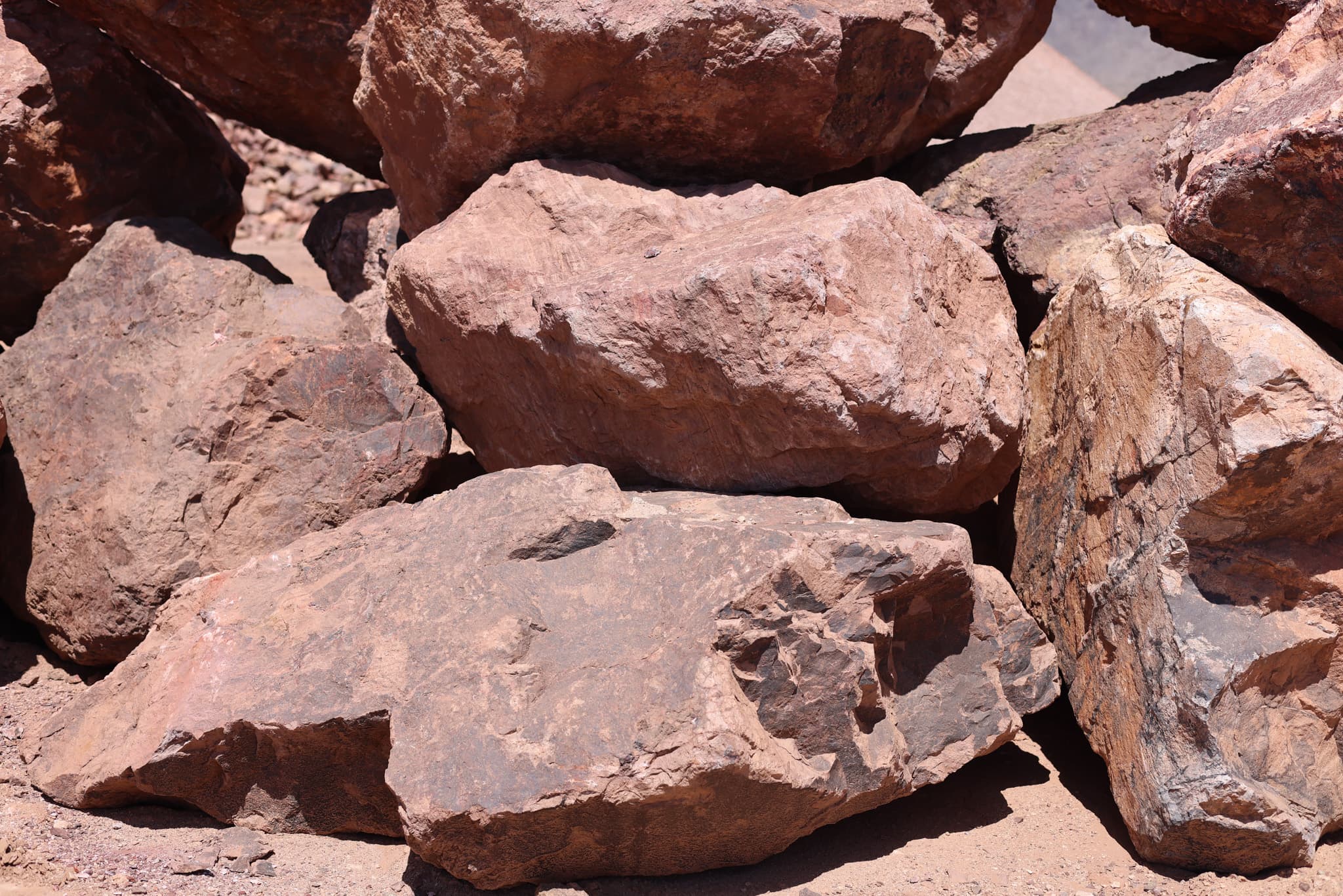 Granite Boulders 24-36" — photo 2